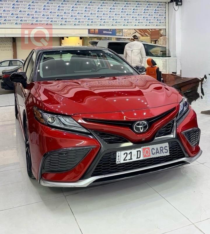 تۆیۆتا کامری